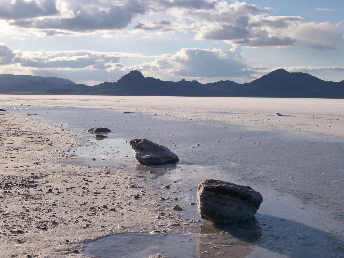 Bolivia Uyuni Salt Flats Landscape Pictures