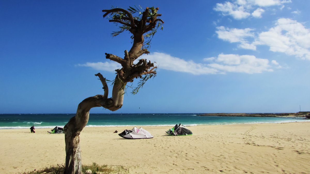 Okinawa beach scenery pictures in China