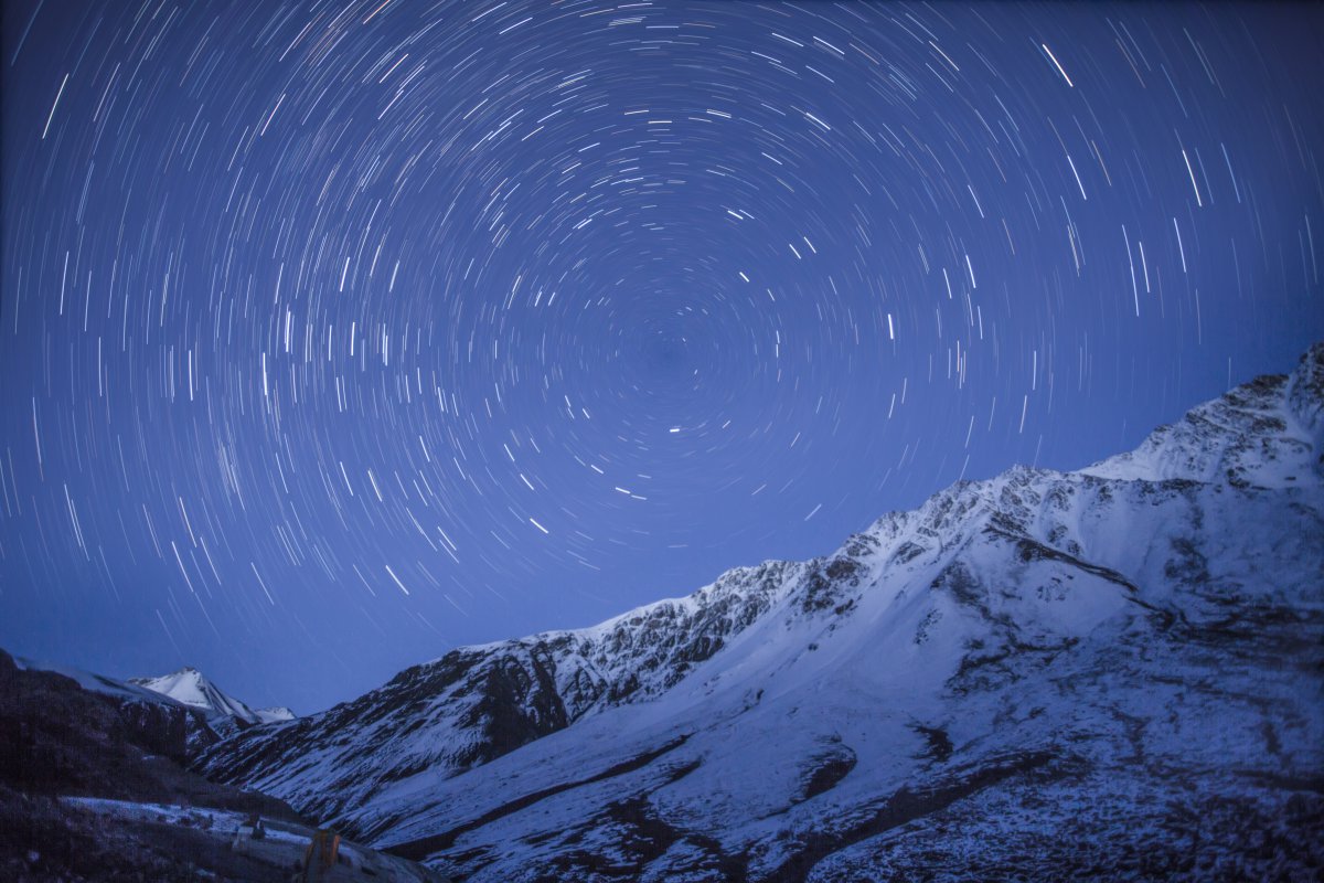 dazzling starry sky landscape pictures